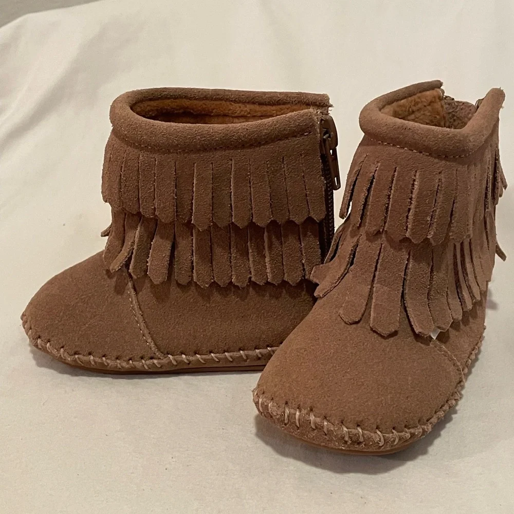 Source Unknown charming moccasins